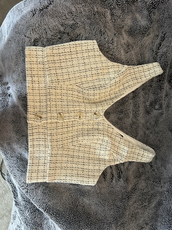 Lulus Posh Perception Ivory And Black Plaid Tweed Cropped Button Top White - Picture 2 of 2